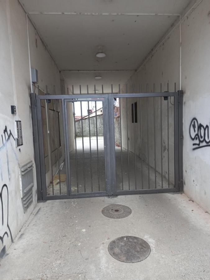 Garden Apartment - Oaza U Centru Grada Novi Sad Bagian luar foto